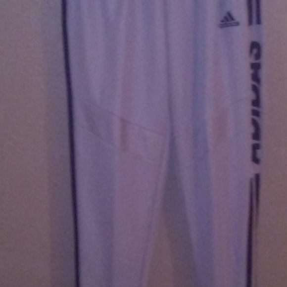 Addias - Picture 1 of 2